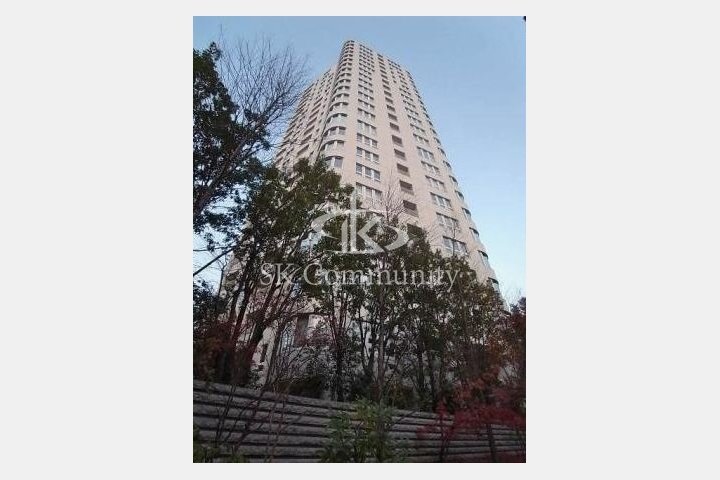青山ザ・タワー